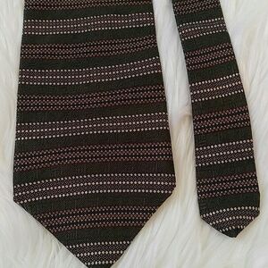Kenneth Cole New York Brown Silk Tie 56"